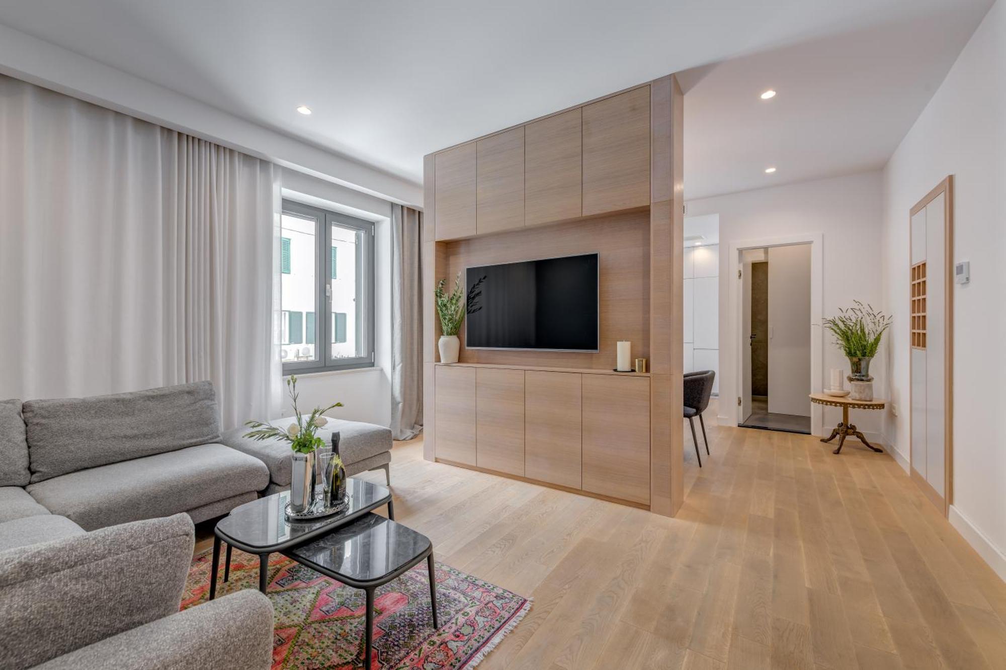 Top Location! Spacious Lux Apartment -5 Min From Beach & Centre Split Kültér fotó