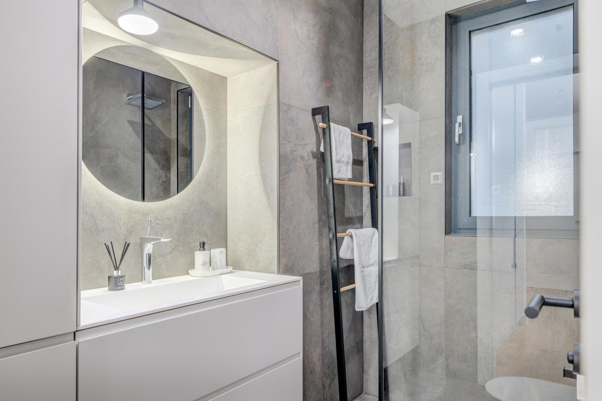 Top Location! Spacious Lux Apartment -5 Min From Beach & Centre Split Kültér fotó