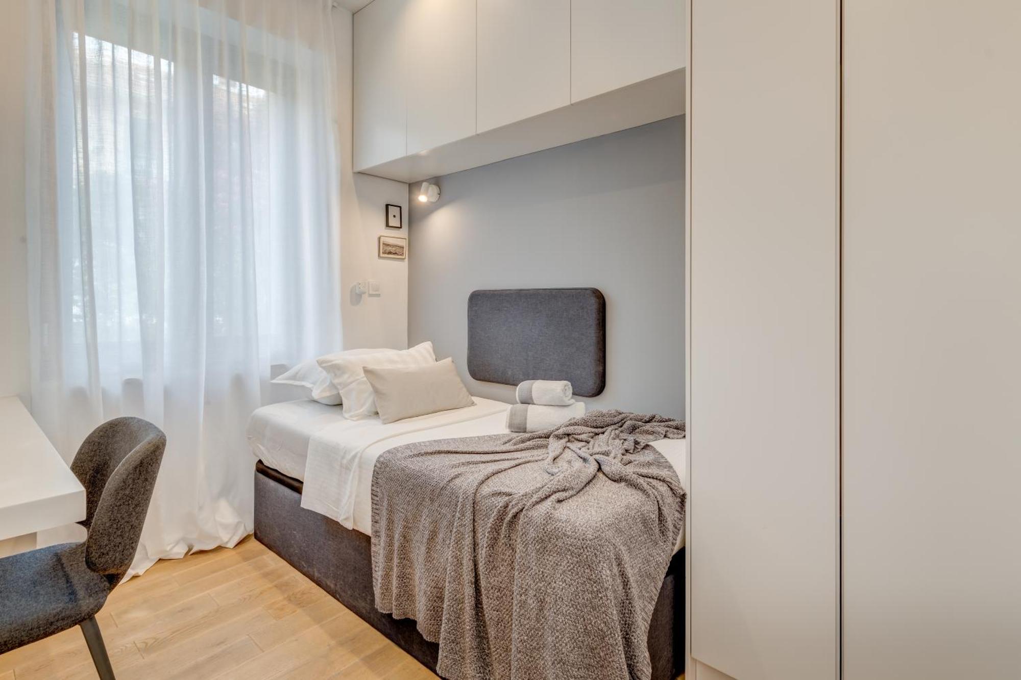 Top Location! Spacious Lux Apartment -5 Min From Beach & Centre Split Kültér fotó